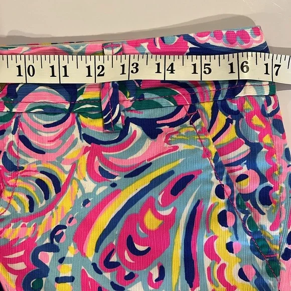 Lilly Pulitzer The Gallahan Multicolor Shorts Size: 6 - Picture 5 of 9